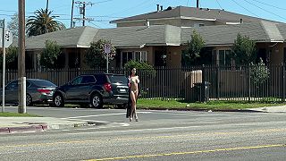 video Pohodová jazda po Los Angeles v GTA štýle, prehliadka miestnych prostitútok 4K