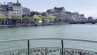 V Zürichu si môžete zavesiť svoj zámok na moste zamilovaných, neodstránia ho