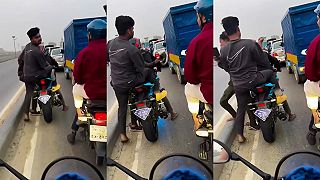 video Radžeš sa na ceste pohádal s Kumarom, jedného z nich zrazil nákladiak