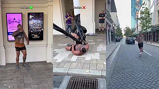 video Dvaja chlapi skúšajú pevnosť čiernej baliacej fólie