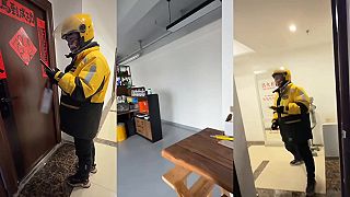 video Neviete náhodou, či sú susedia doma? Mám pre nich balík!