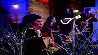 Život s úsmevom Peter Nagy Sám s nohami na stole 1991 Norah Jones - Sunrise