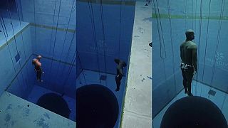 video Tak čo, ideme na jeden nádych až na dno? (nádychové potápanie v bazéne)