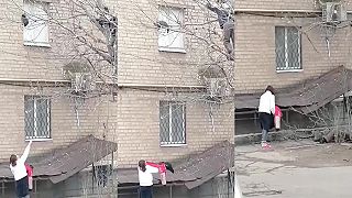 video A ty sa chceš kvôli tej mačke doraziť? (RUSKO)