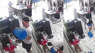 video Chlapci, obaja ste rovnako šikovní!