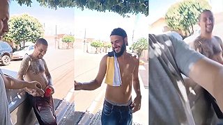 video Ako do psej matere len s tým vrchnákom robí?