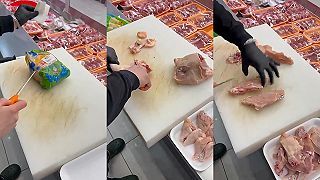 video Keď kura porcuje šikovný mäsiar