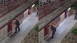 video Americkí policajti musia byť pripravení aj na takéto prípady
