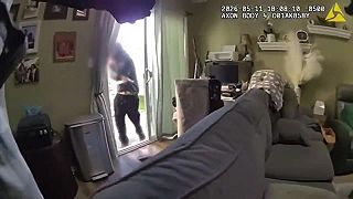 Polícia v Illinois zastrelila ženu s nožom v ruke
