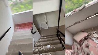 video Poškodená budova po dnešnom zemetrasení s magnitúdou 7,5 vo Venezuele