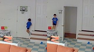 video Ale kukajte na mňa, ako (sa) zavesím!