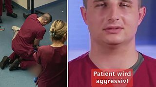 video Nemecký lekár predviedol bojové umenie a zneškodnil agresívneho pacienta