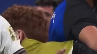 Jude Bellingham napadol argentínskeho hráča po prehre v semifinále MS