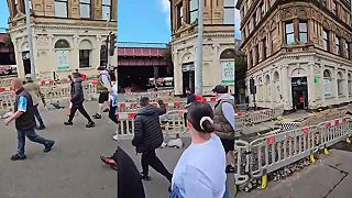 Nepokoje a zatýkanie pri protimigračnom proteste Unite the Clans v Glasgowe