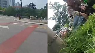 Študenti sympatizujúci so Severnou Kóreou vbehli na základňu amerického letectva