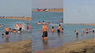 video Však ale vy nevidíte, že sa pri vás topí decko?