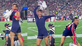 Americký futbalový klub Philadelphia Eagles má v tíme aj mužských povzbudzovačov
