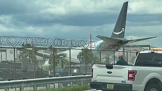 Boeing 767 Amazonu preletel koniec dráhy v Miami a vznietil sa