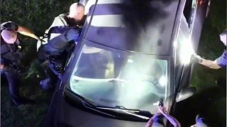 Vodič fajčil crack počas konfrontácie s políciou a kopol do policajného psa