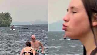 video Tú nafukovačku musím zachrániť za každúcenu