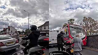 Motorkár v Londýne udrel staršieho muža po dopravnej nehode