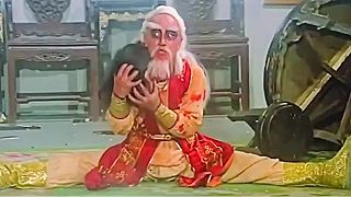 video Akčná scéna z taiwanského filmu The Young Taoism Fighter (1986)