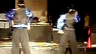 Lock dancing a popping 