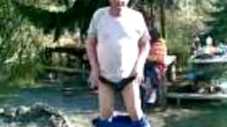 Milošov streeptease