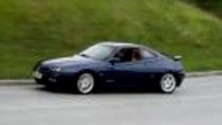 Alfa Romeo GTV 3.0 slide