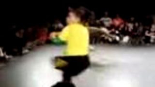 BREAKDANCE ženy - B Girl battle - We BGirl Battle  Final  Flowz