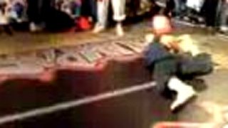 BREAKDANCE žENY - - B Girl Lyra