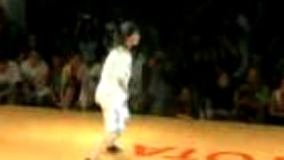 BREAKDANCE žENY - B Girl battle - bgirl VS Tania & jess