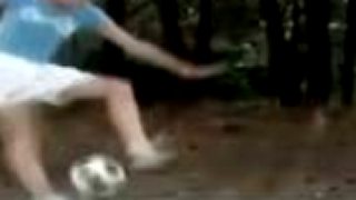 Dievčenský freestyle s loptou