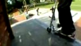 Triky na kolobežke - Double backlip
