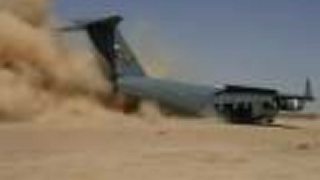 C - 17 Globemaster pristávanie