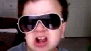 Komediálne založený chlapec