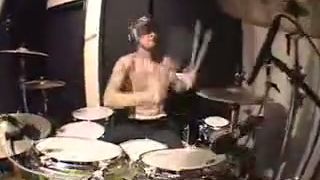 Travis Barker ft. Flo Rida - Low