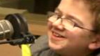 Keenan Cahill v rádiu