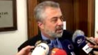 Kričal na mňa a gestikuloval