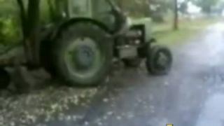 Ožran vs traktor