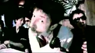 Gogol Bordello - Start vearing purple