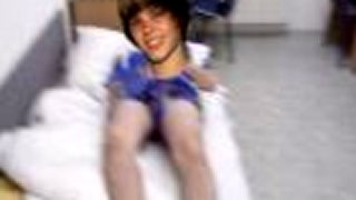Justin Bieber prichytený pri masturbácii