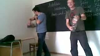 Šokujúci úder