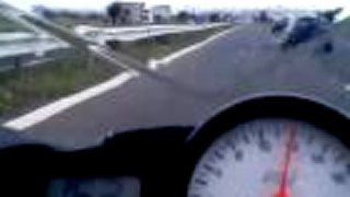 Opel Astra vs. Yamaha R6