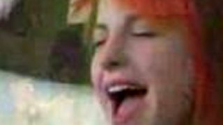 Paramore - Misery Business (live)