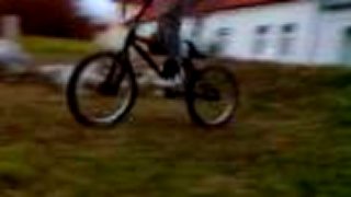 BASU CREW Kubo a roztrhnuté nohavice 