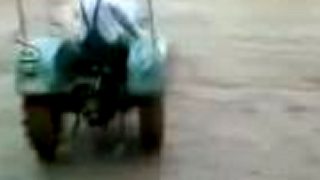 Traktor - drift.flv