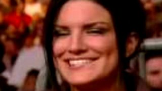 Gina Carano - Sexy hryz do pery
