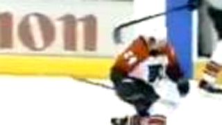 NHL: Darcy Tucker bodyček na Kapanena