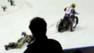 Speedway - Ice keď plochodrážnici sa zabavajú